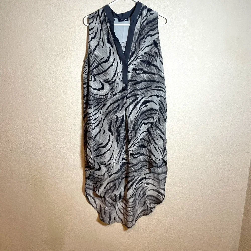 OTTE New York Tunic Shirt Dress Womens M Gray Silk Sleeveless Animal Print
